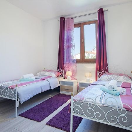 Kaylie Apartment Pula Buitenkant foto