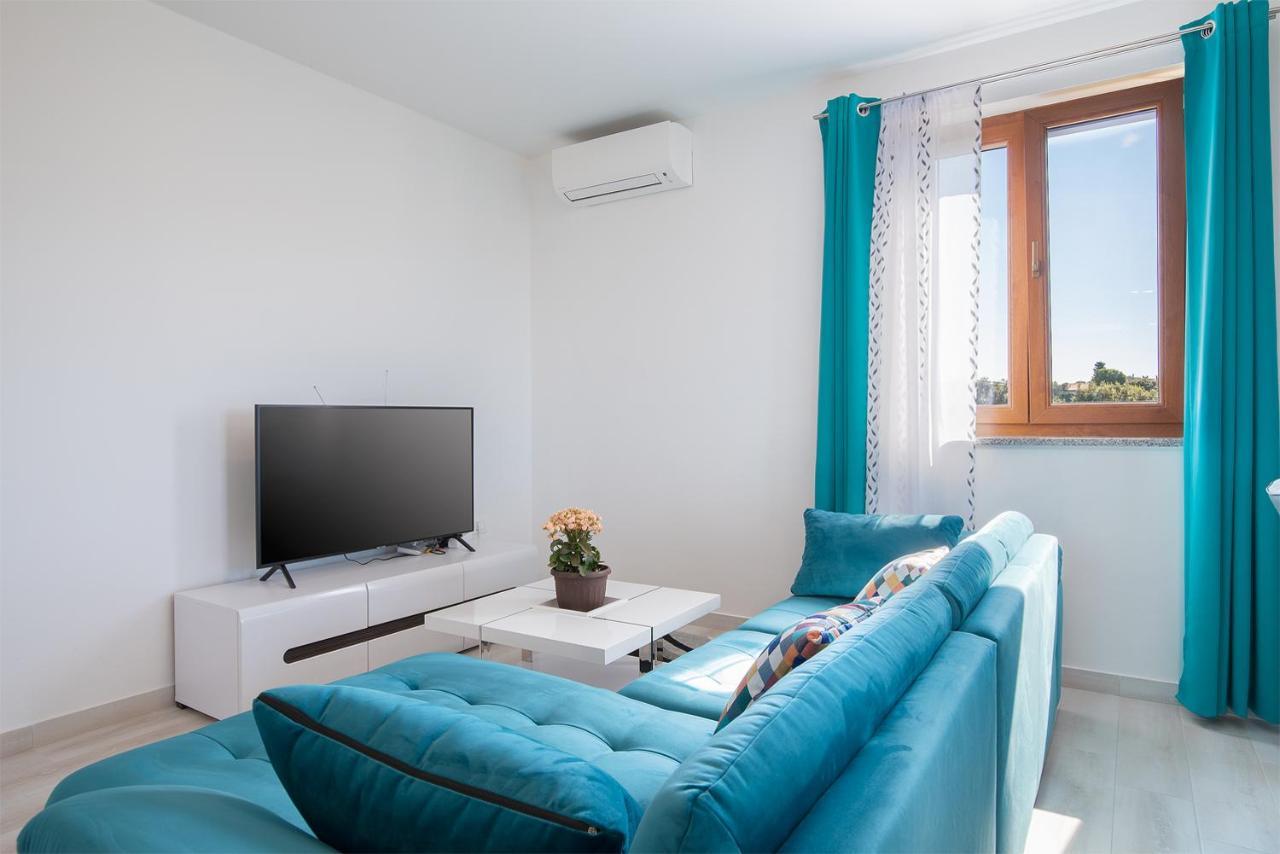 Kaylie Apartment Pula Buitenkant foto